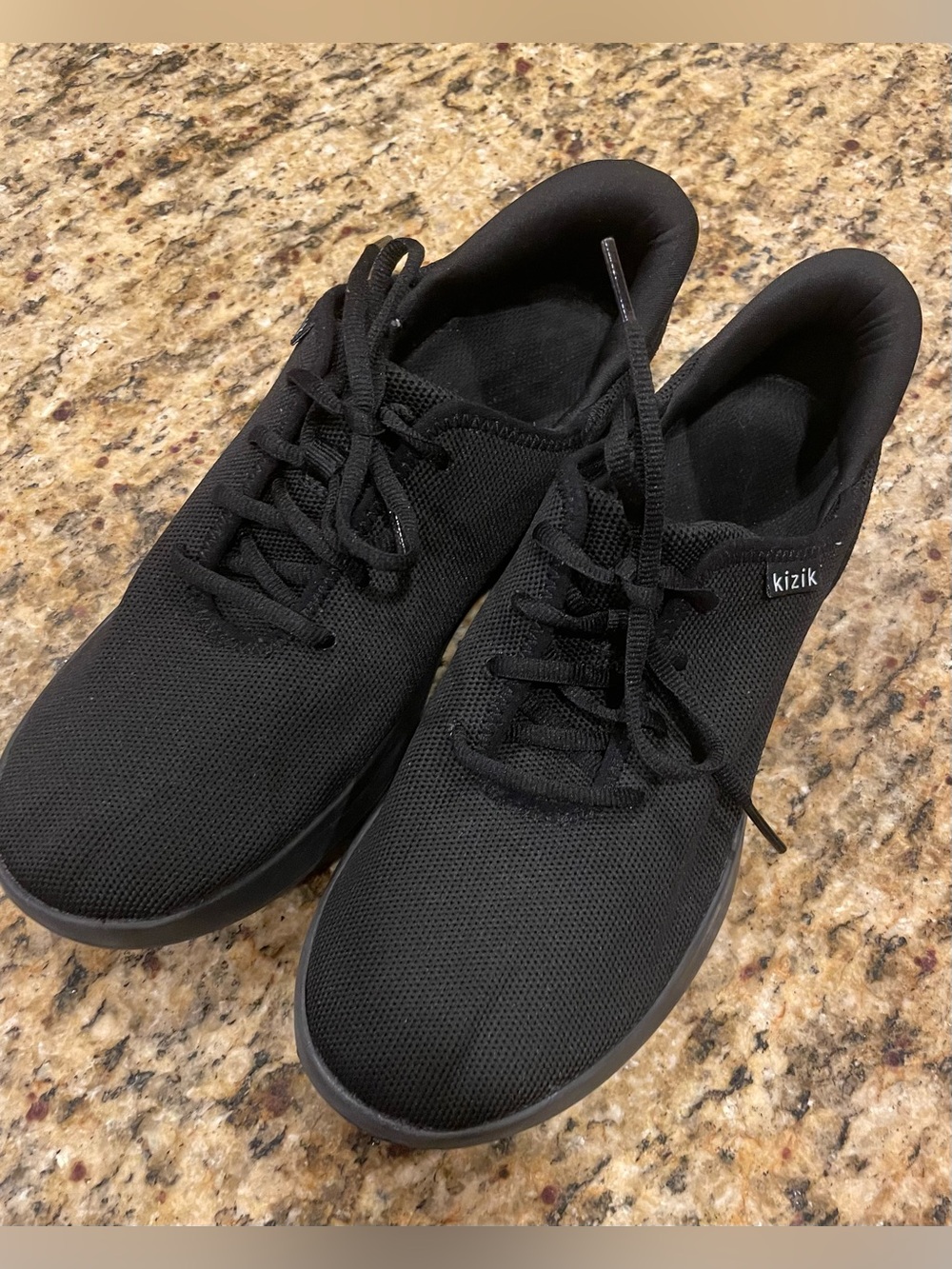 Kizik Madrid Eco Knit Sneaker Shoe US Size Mens US 7.5 - W US 9 - Black Slip On